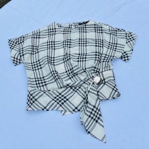 ZARA**Gorgeous Black & White Top**Small